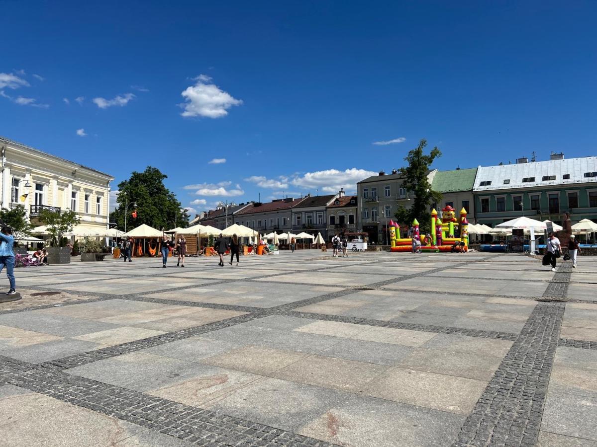 Family & Business Elegant Apartments Ul Astronautow Centrum Downtown - 3 Bedroom, Parking Келце Екстериор снимка