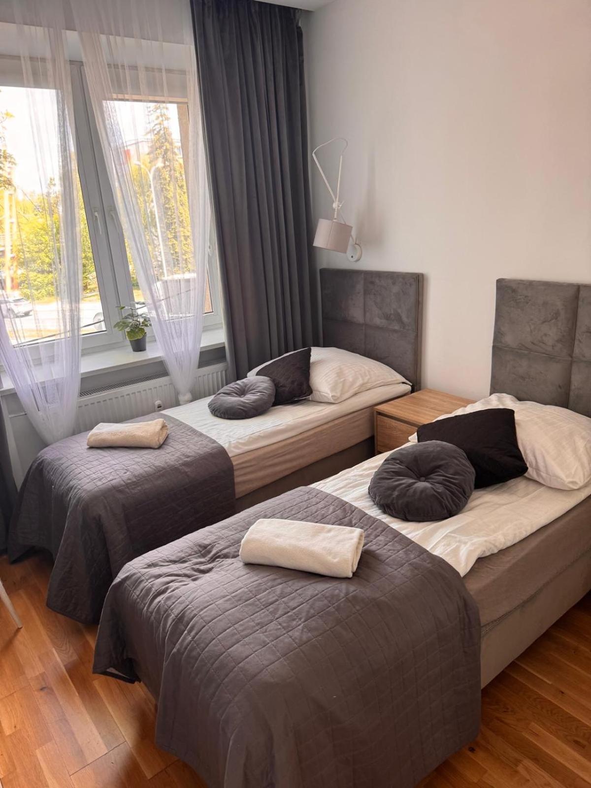 Family & Business Elegant Apartments Ul Astronautow Centrum Downtown - 3 Bedroom, Parking Келце Екстериор снимка