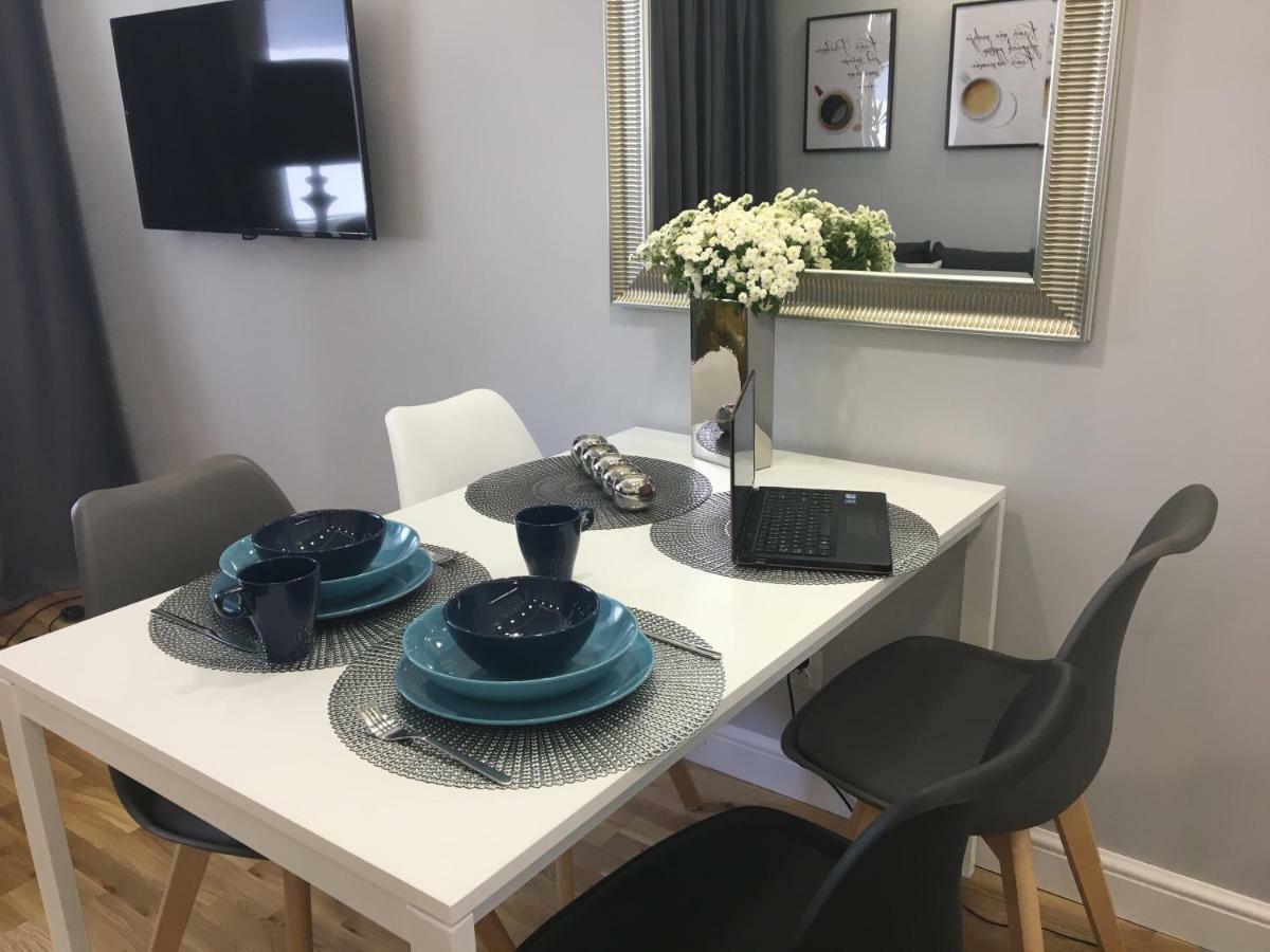 Family & Business Elegant Apartments Ul Astronautow Centrum Downtown - 3 Bedroom, Parking Келце Екстериор снимка