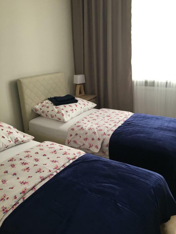 Family & Business Elegant Apartments Ul Astronautow Centrum Downtown - 3 Bedroom, Parking Келце Екстериор снимка