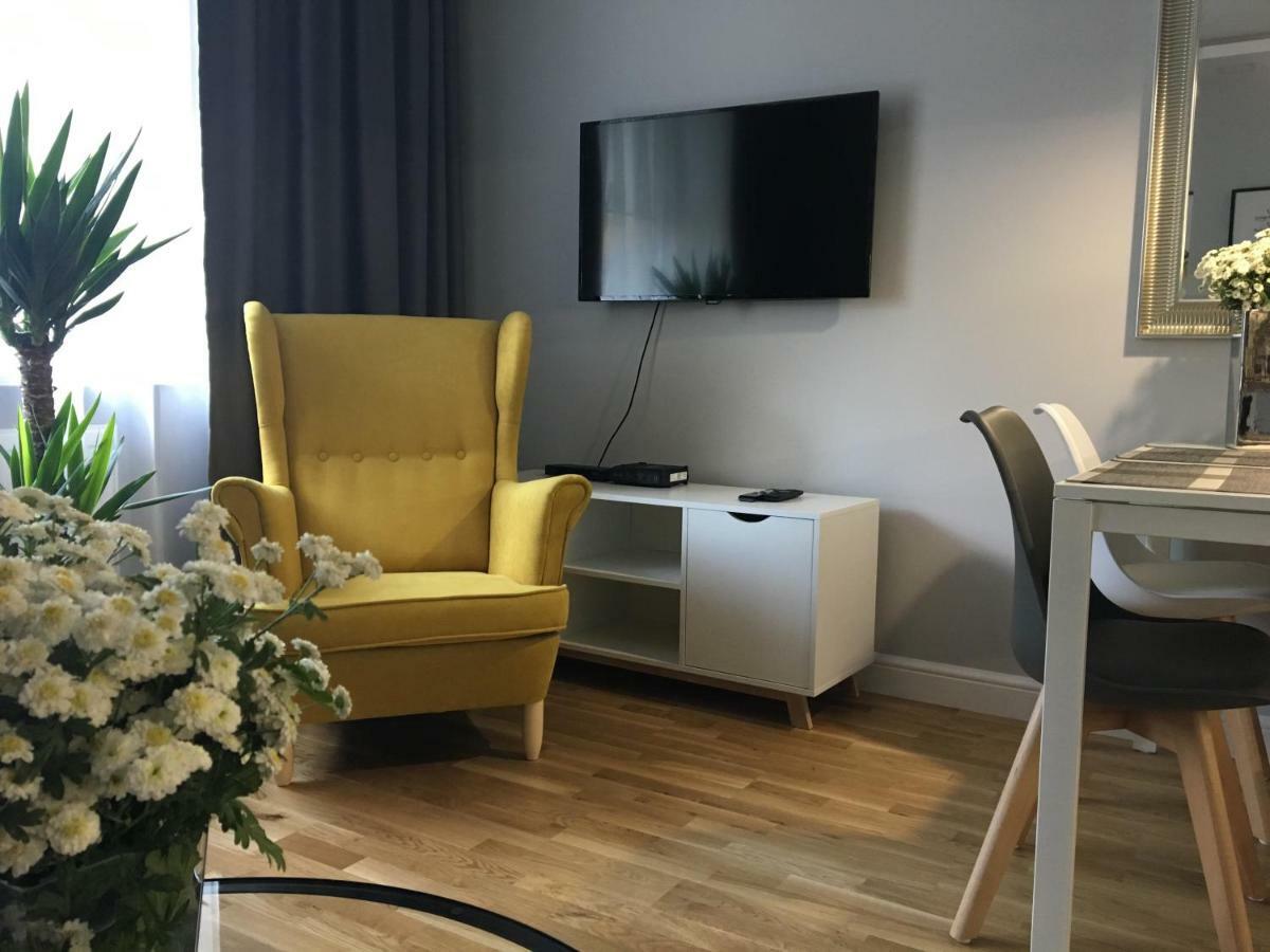 Family & Business Elegant Apartments Ul Astronautow Centrum Downtown - 3 Bedroom, Parking Келце Екстериор снимка