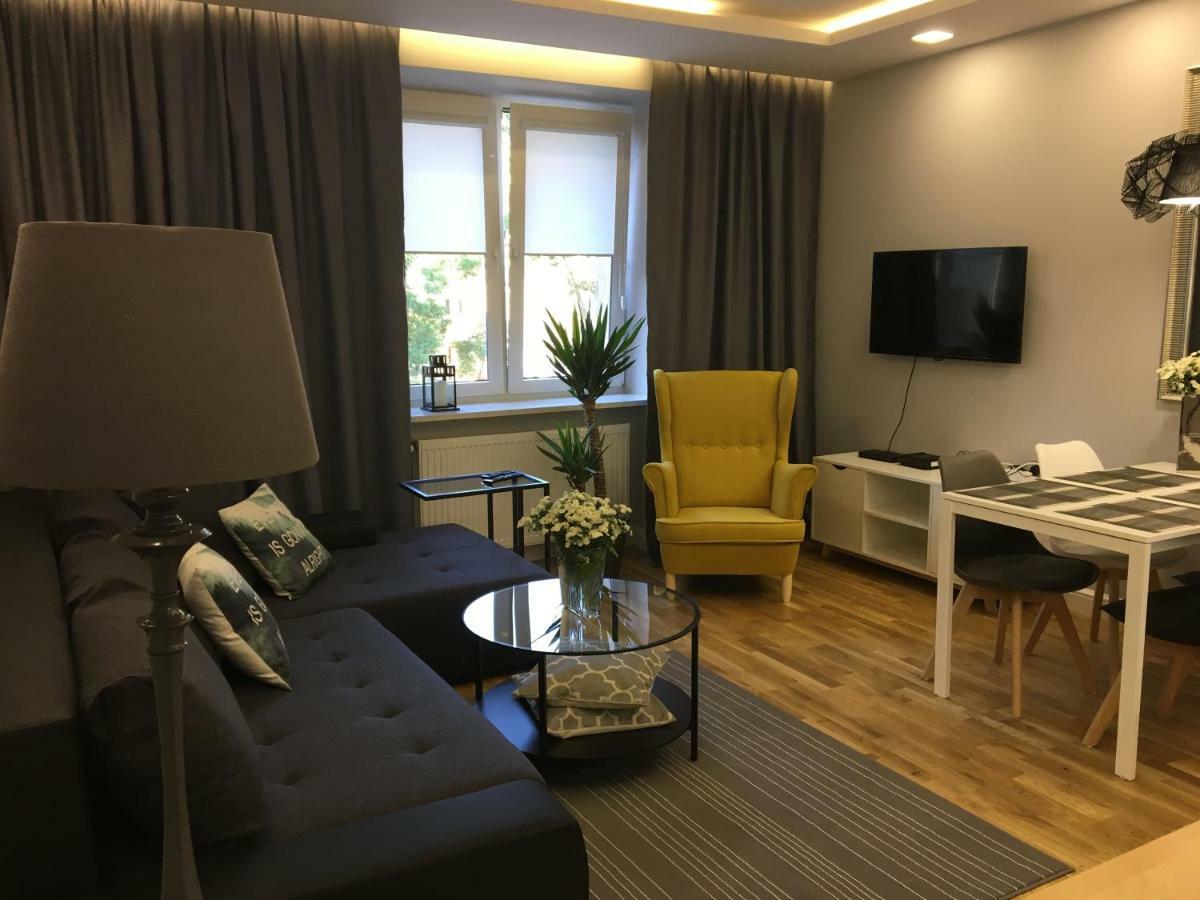 Family & Business Elegant Apartments Ul Astronautow Centrum Downtown - 3 Bedroom, Parking Келце Екстериор снимка